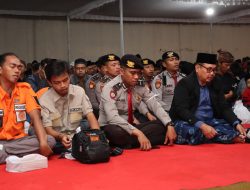Personel Polres Batu Amankan Gelaran Do’a Bersama Untuk Mengenang Korban Kecelakaan Bus