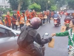 Semarak Ramadan 1446 H, MPC PP Kota Malang Bersama Jowo Line Dance Bagikan Takjil Gratis