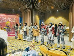 Di Peragakan 9 Model, Trunk Show Sukses Digelar Grand Mercure Malang Mirama.dan Memossa by Feby Ayusta