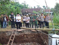 Jembatan Sumberoto Ambrol Akibat Banjir, Akan Segera di Bangun Melalui Anggaran DPUBM