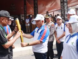 Api Porprov IX Jawa Timur 2025 Diterima Bupati Malang di Gerbang Kabupaten Malang