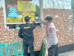 Polres Batu Gaungkan Layanan Call Center 110 Melalui Penyebaran Pamflet dan Stiker