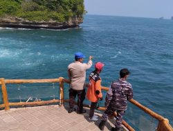 Polres Malang dan SAR Gabungan Cari Mahasiswa Terseret Arus di Pantai Ungapan