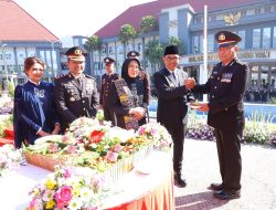 Polres Batu Gelar Upacara Puncak Peringatan Hari Bhayangkara ke-79 dengan Meriah