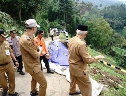Akses Jalan Desa Taji Jabung Longsor, Bupati Malang: Sudah Ditangani Melalui DPUBM