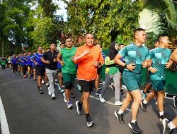 Jaga Kebugaran Tubuh, Pangdivif 2 Kostrad bersama Taruna Akmil Lari Pagi Gembira
