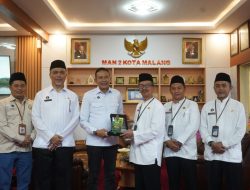 MAN 2 Kota Malang Jadi Tuan Rumah Lebaran Yatim dan Penyandang Disabilitas 1448 H