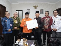 Pemkab Malang Salurkan Hibah Rp100 Juta untuk Penguatan Kelembagaan KPU