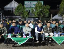 Wujudkan Kemanunggalan TNI-Rakyat, Yonkes 2 Kostrad dan Muspika Karangploso Gelar Nobar Semifinal Piala Dunia 2026