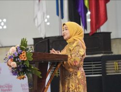 Wisuda UMM ke-123, Wabup Lathifah Tekankan Bakti kepada Orang Tua dan Kolaborasi Atasi Kemiskinan