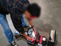 Kiriman Rokok Ilegal Dibongkar di Kantor Pos Malang, 73.280 Batang Diamankan