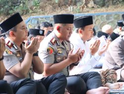 Kemarau Panjang, Kapolresta dan Wawali Malang Gelar Sholat Istisqa, Ingatkan Bahaya Kebakaran