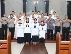 Minggu Kasih di Gereja Ratu Rosari, Kapolresta Malang Kota Tekankan Kewaspadaan dan Kepedulian Bersama